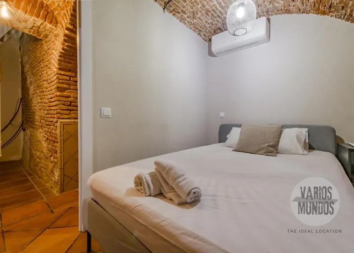 Bajo Duplex para 7, al pie de Gran Via - E2